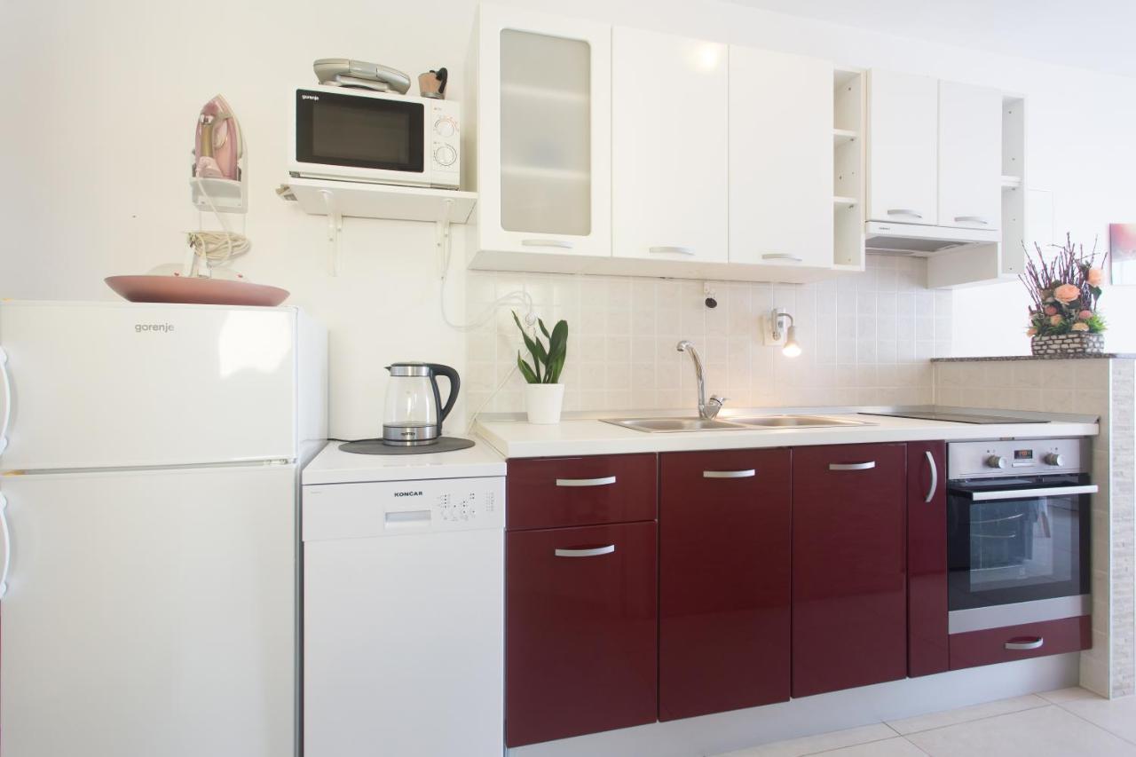 Apartments Bandic - 30 Meters To The Beach تروغير المظهر الخارجي الصورة